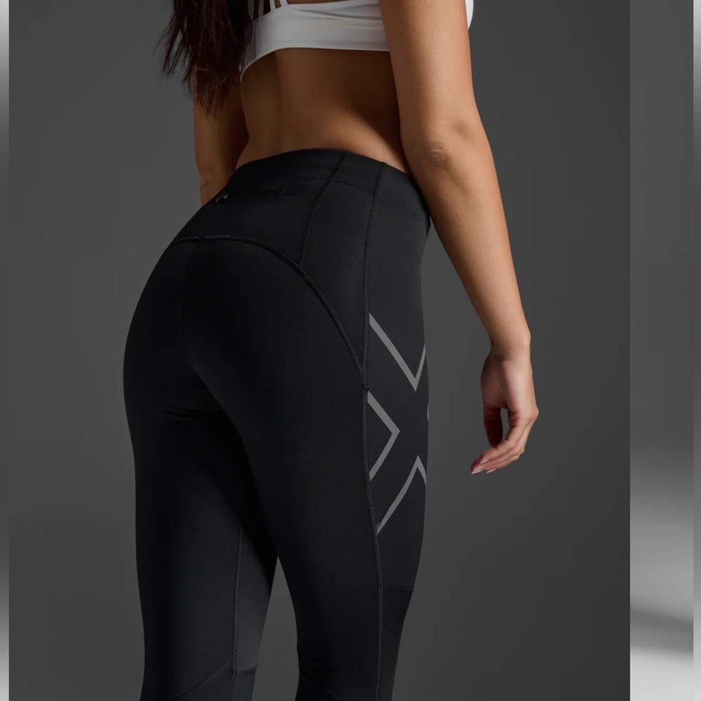 2XU Ignition Shield Black Compression Tights- siz… - image 4